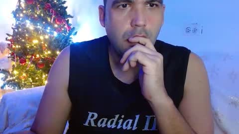 geeklatin88 online show from December 17, 6:30 am