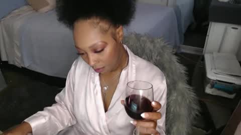 The Empress online show from September 26, 7:12 am