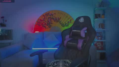 Snapshot of geminis_grey chatting on October 12, 6:34 am Geminis online show from October 12, 6:34 am