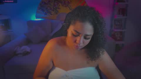 Snapshot of geminis_grey chatting on November 10, 12:42 am Geminis online show from November 10, 12:42 am