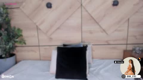    online show from January 25, 10:50 pm