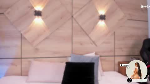    online show from February 12, 10:48 pm