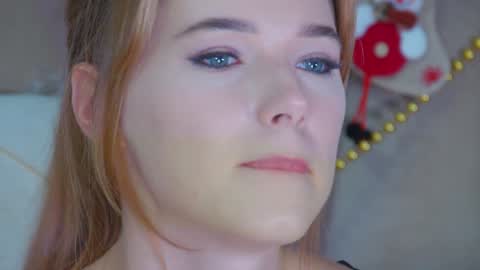 Snapshot of gentlerossi chatting on December 14, 9:35 pm GentleRossi online show from December 14, 9:35 pm