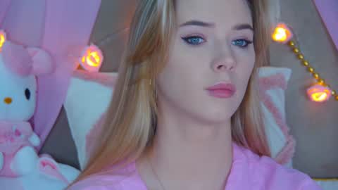 Snapshot of gentlerossi chatting on January 18, 5:26 pm GentleRossi online show from January 18, 5:26 pm