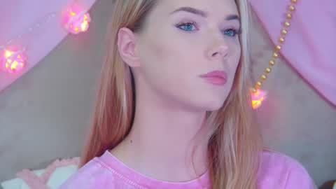 Snapshot of gentlerossi chatting on March 11, 3:34 pm GentleRossi online show from March 11, 3:34 pm