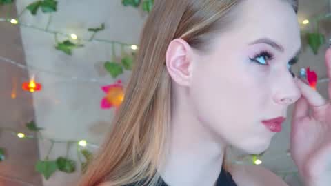 Snapshot of gentlerossi chatting on October 10, 3:33 pm GentleRossi online show from October 10, 3:33 pm