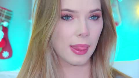 Snapshot of gentlerossi chatting on November 25, 3:34 pm GentleRossi online show from November 25, 3:34 pm