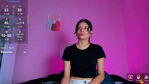 GEORGINA FERRI online show from November 25, 5:13 pm