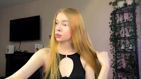 Amelia online show from November 27, 5:53 am