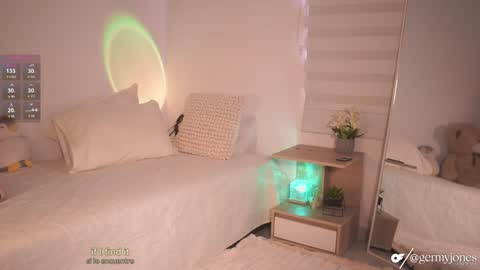 germaine_jones online show from January 6, 12:46 pm