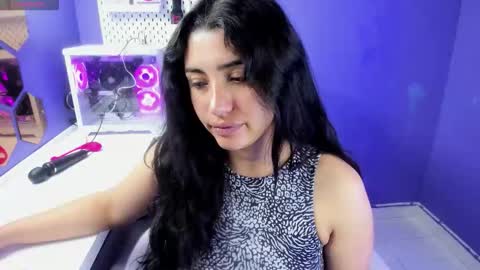 Snapshot of ghanimastrom chatting on December 3, 12:40 am Danna Astrom online show from December 3, 12:40 am