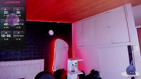 Snapshot of ghosty_doll chatting on December 12, 11:14 pm Allison online show from December 12, 11:14 pm