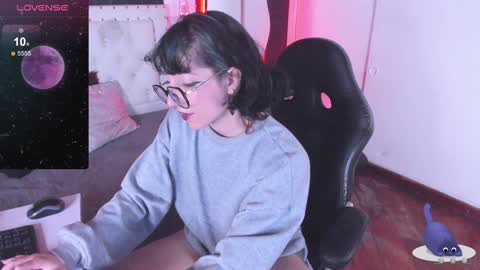 Snapshot of ghosty_doll chatting on January 11, 8:43 pm Allison online show from January 11, 8:43 pm