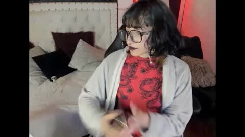 Snapshot of ghosty_doll chatting on February 4, 4:29 pm Allison online show from February 4, 4:29 pm