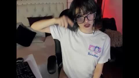 Snapshot of ghosty_doll chatting on February 7, 3:30 pm Allison online show from February 7, 3:30 pm