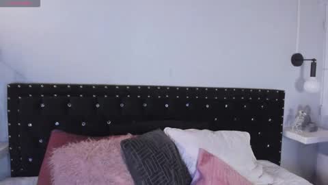 Snapshot of ghosty_doll chatting on September 15, 8:31 pm Allison online show from September 15, 8:31 pm