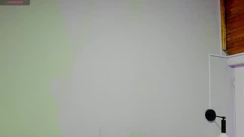 Snapshot of ghosty_doll chatting on October 17, 8:33 pm Allison online show from October 17, 8:33 pm