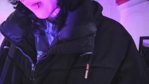 Snapshot of ghosty_doll chatting on November 10, 7:13 pm Allison online show from November 10, 7:13 pm