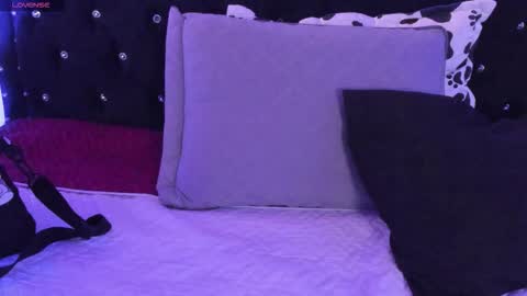 Snapshot of ghosty_doll chatting on November 20, 2:06 pm Allison online show from November 20, 2:06 pm