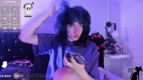 Snapshot of ghosty_doll chatting on November 22, 8:41 pm Allison online show from November 22, 8:41 pm