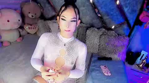 Snapshot of gia21xxx chatting on December 14, 5:57 am Gia Ferrara online show from December 14, 5:57 am