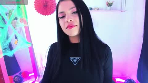 giaaaa   online show from October 10, 11:04 pm