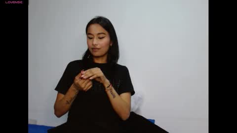 Gia Lee online show from November 19, 2:11 am