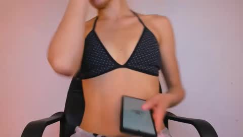 GIA WHITE Independet  online show from September 15, 2:44 am