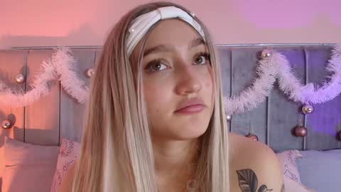 Gia online show from December 30, 5:55 pm