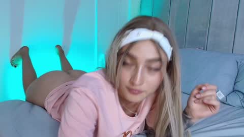 Gia online show from January 9, 5:22 pm