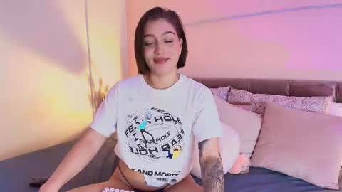 Gia online show from March 5, 2:56 pm