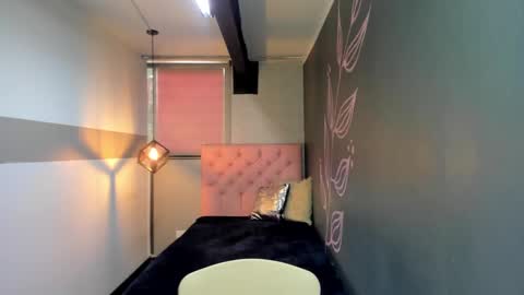 G I A  FOX online show from January 15, 6:29 pm