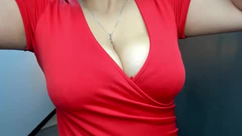 G I A  FOX online show from January 18, 12:47 pm