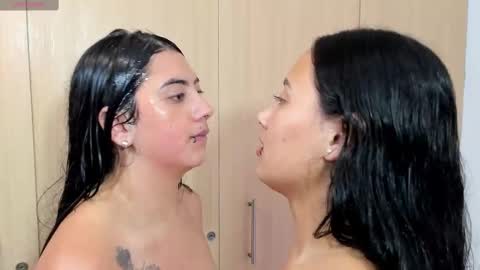 giannagovlea online show from February 22, 5:23 am