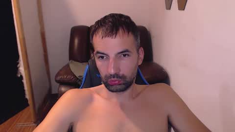 Snapshot of gianni_lion chatting on September 21, 9:05 pm Gianni online show from September 21, 9:05 pm