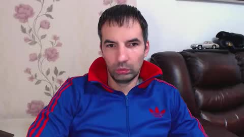 Snapshot of gianni_lion chatting on November 24, 8:58 am Gianni online show from November 24, 8:58 am