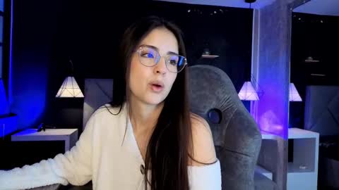 Gia online show from October 23, 1:10 pm