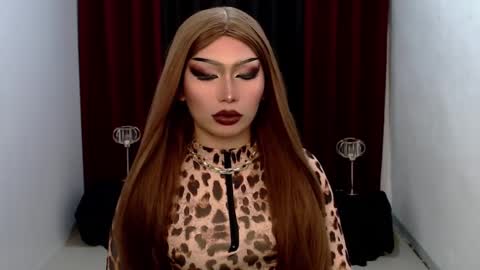 Snapshot of giaxxx01 chatting on January 8, 5:37 am Gia X online show from January 8, 5:37 am