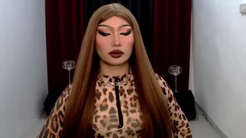 Snapshot of giaxxx01 chatting on January 20, 4:43 am Gia X online show from January 20, 4:43 am