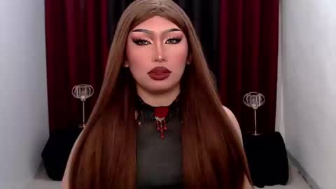 Snapshot of giaxxx01 chatting on February 3, 4:14 am Gia X online show from February 3, 4:14 am