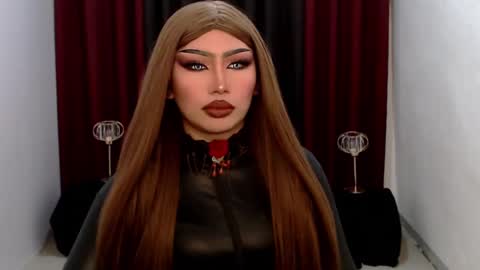 Snapshot of giaxxx01 chatting on February 9, 2:38 am Gia X online show from February 9, 2:38 am