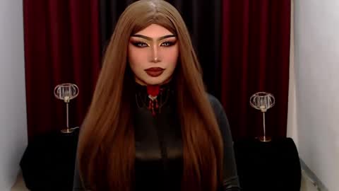 Snapshot of giaxxx01 chatting on February 14, 7:07 am Gia X online show from February 14, 7:07 am