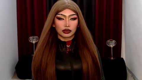 Snapshot of giaxxx01 chatting on February 15, 5:30 am Gia X online show from February 15, 5:30 am