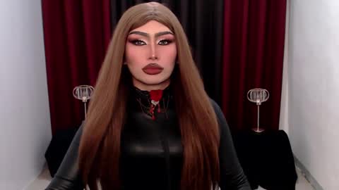 Snapshot of giaxxx01 chatting on February 24, 8:38 am Gia X online show from February 24, 8:38 am