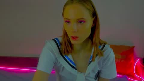 Gina online show from September 17, 2:35 am