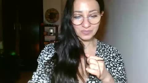 GinaONeon online show from March 9, 12:10 am