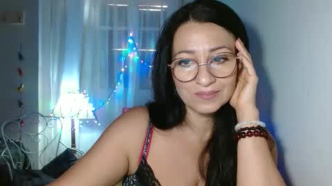 GinaONeon online show from September 30, 9:36 am