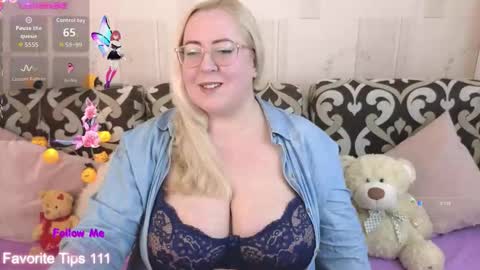 ginesia online show from October 17, 1:03 pm