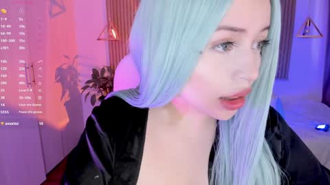 Kendall online show from December 12, 12:55 pm