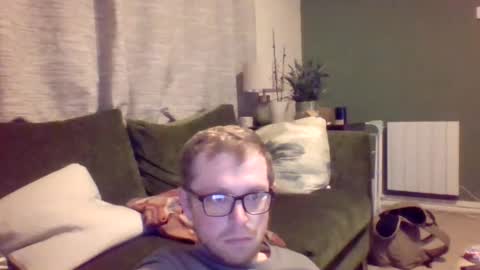 Snapshot of ginwood chatting on February 21, 6:26 pm ginwood online show from February 21, 6:26 pm